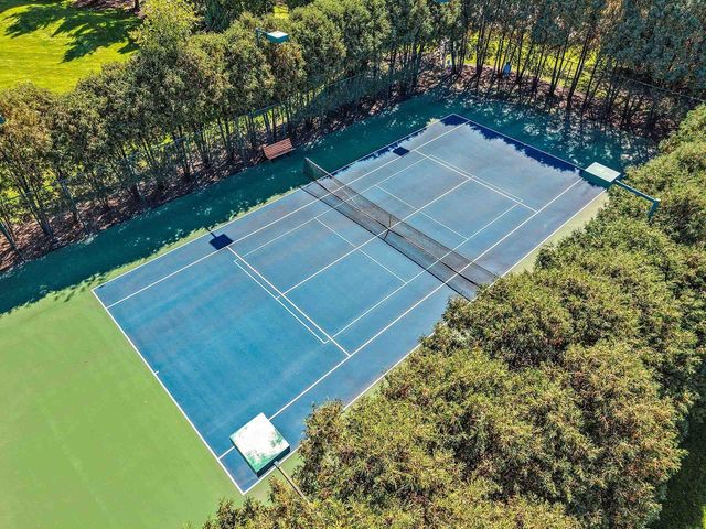 2755 FOX RUN, Appleton, WI 54914