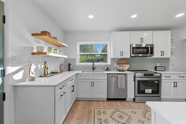 904 Pelham Drive, Fort Wayne, IN 46825