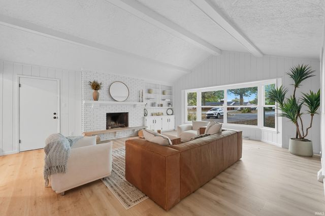 904 Pelham Drive, Fort Wayne, IN 46825