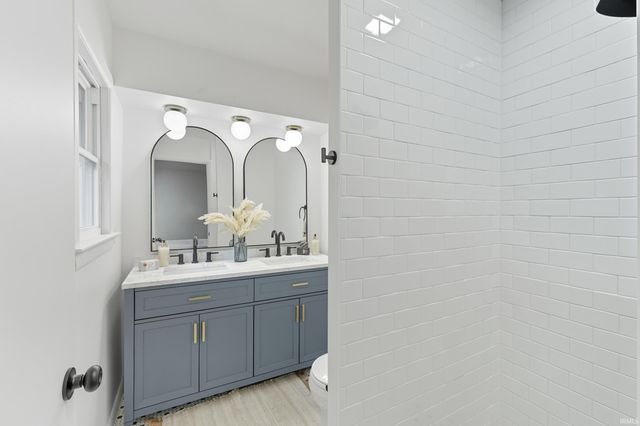 904 Pelham Drive, Fort Wayne, IN 46825