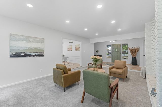 904 Pelham Drive, Fort Wayne, IN 46825