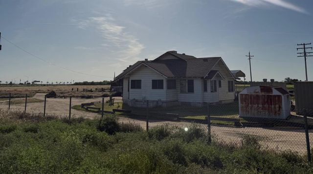 23172 Robertson Boulevard, Chowchilla, CA 93610