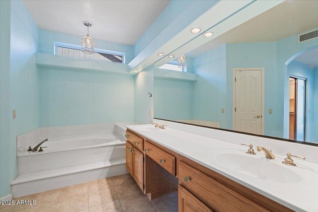 10619 E Arrowvale Drive, Sun Lakes, AZ 85248