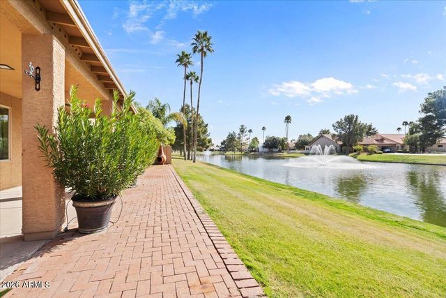 10619 E Arrowvale Drive, Sun Lakes, AZ 85248