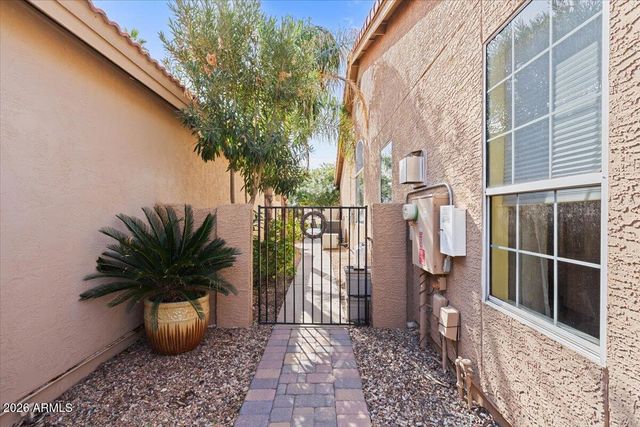 10619 E Arrowvale Drive, Sun Lakes, AZ 85248