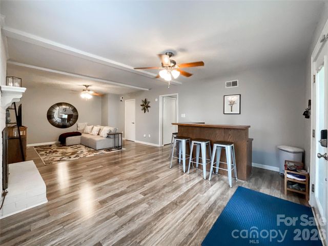 15920 Fieldstone Drive, Matthews, NC 28104