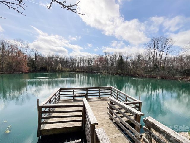 15920 Fieldstone Drive, Matthews, NC 28104