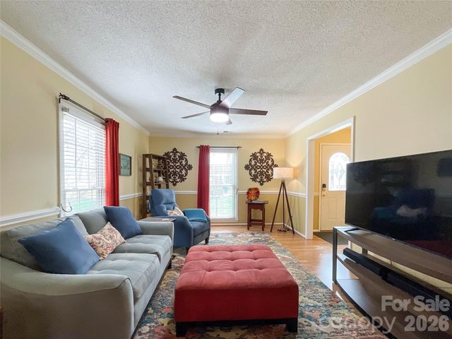 15920 Fieldstone Drive, Matthews, NC 28104