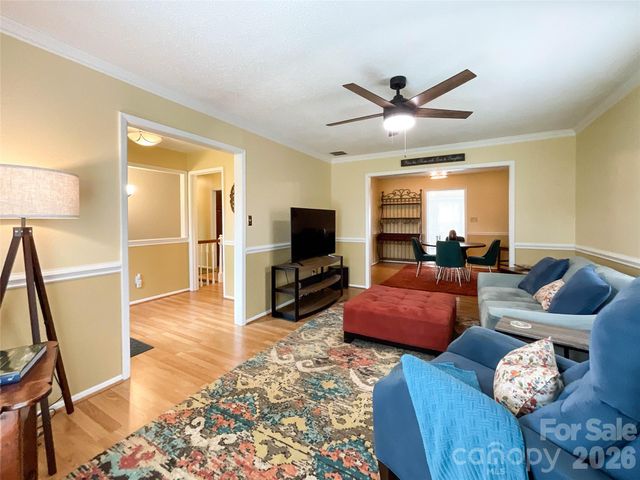 15920 Fieldstone Drive, Matthews, NC 28104