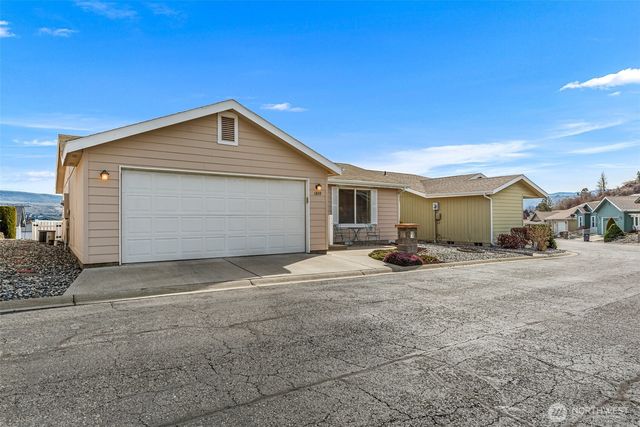 1849 Heritage Drive, Wenatchee, WA 98801