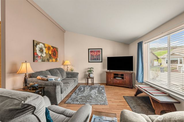 1849 Heritage Drive, Wenatchee, WA 98801