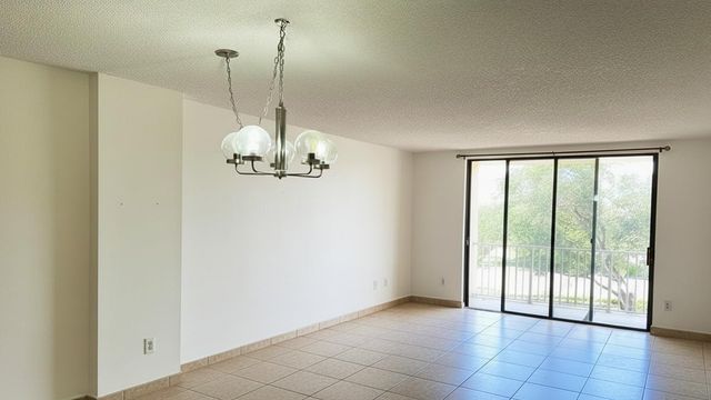 901 Hillcrest Drive 307, Hollywood, FL 33021