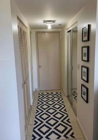 901 Hillcrest Drive 307, Hollywood, FL 33021