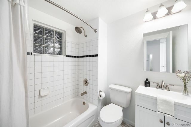 2034 W 31st Avenue E, Denver, CO 80211