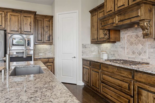 2689 Forest Breeze Drive, Frisco, TX 75034