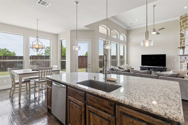 2689 Forest Breeze Drive, Frisco, TX 75034