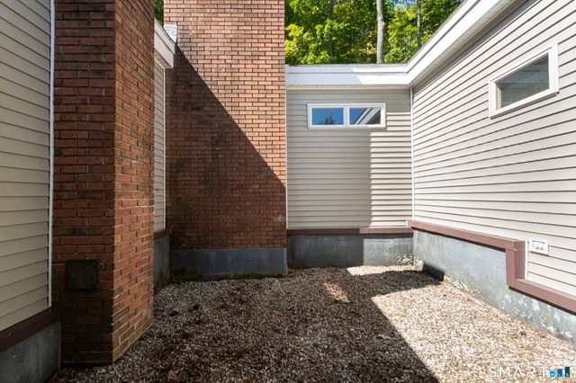 30 Daleville Road, Willington, CT 06279