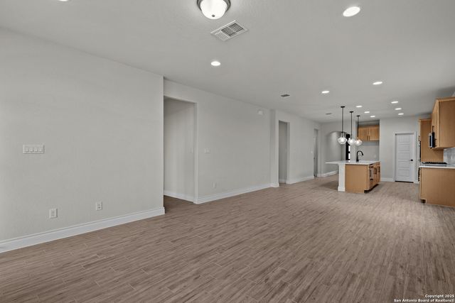 12433 Redwater, San Antonio, TX 78253