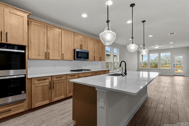 12433 Redwater, San Antonio, TX 78253