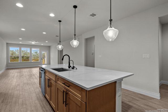 12433 Redwater, San Antonio, TX 78253