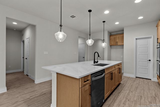 12433 Redwater, San Antonio, TX 78253