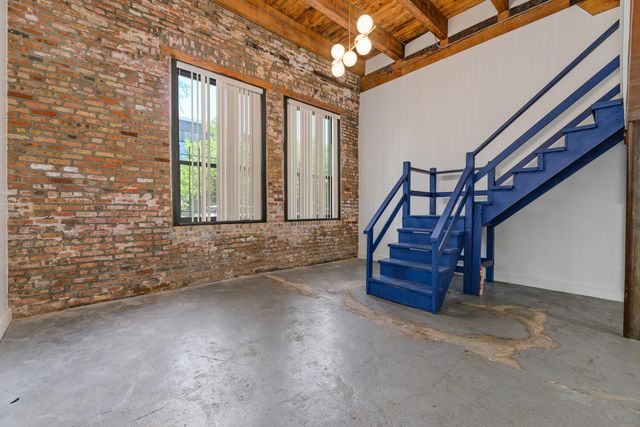 2015 W Race Avenue 120, Chicago, IL 60612
