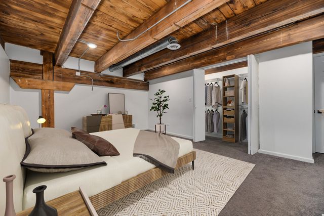 2015 W Race Avenue 120, Chicago, IL 60612