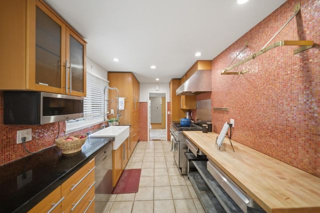 1159 Barcelona Drive, Pacifica, CA 94044