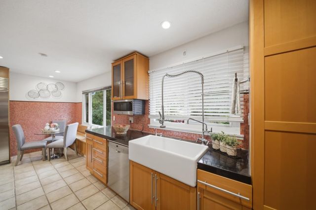 1159 Barcelona Drive, Pacifica, CA 94044