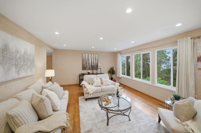 1159 Barcelona Drive, Pacifica, CA 94044