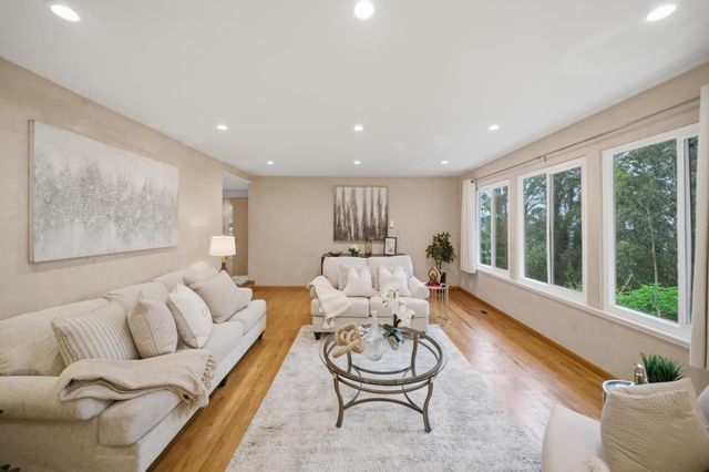 1159 Barcelona Drive, Pacifica, CA 94044