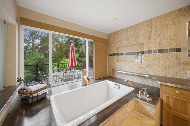 1159 Barcelona Drive, Pacifica, CA 94044