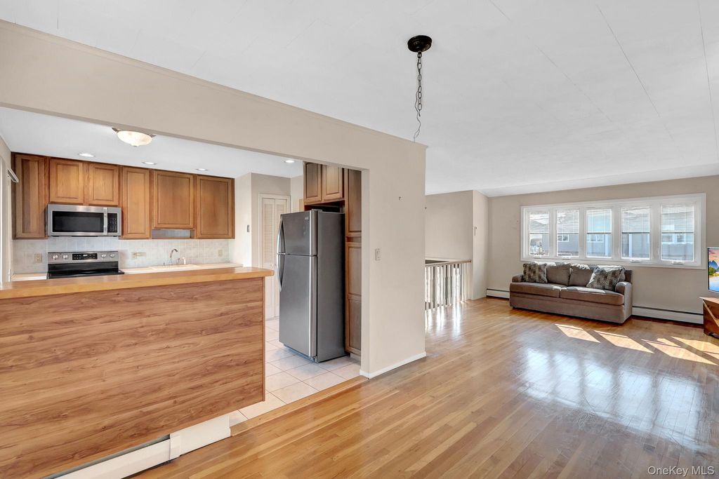 45 Florence Avenue, Massapequa, NY 11758 — photo 2