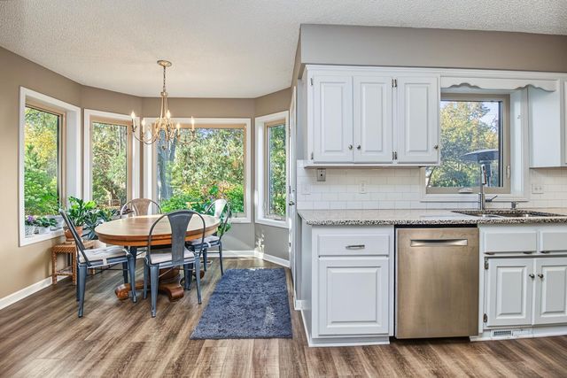 698 Ocala Lane, Mendota Heights, MN 55120
