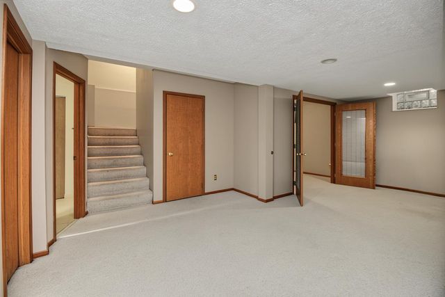 698 Ocala Lane, Mendota Heights, MN 55120