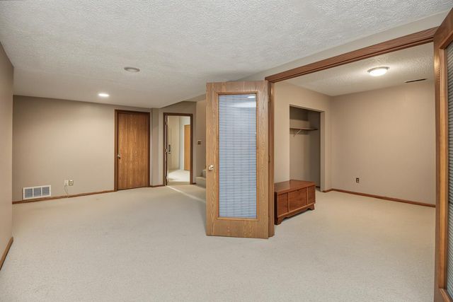 698 Ocala Lane, Mendota Heights, MN 55120