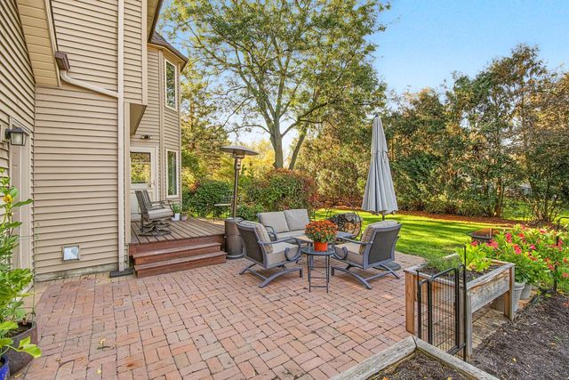 698 Ocala Lane, Mendota Heights, MN 55120