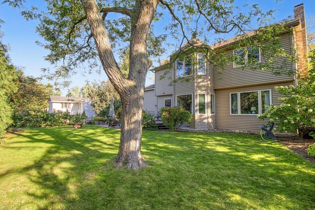 698 Ocala Lane, Mendota Heights, MN 55120
