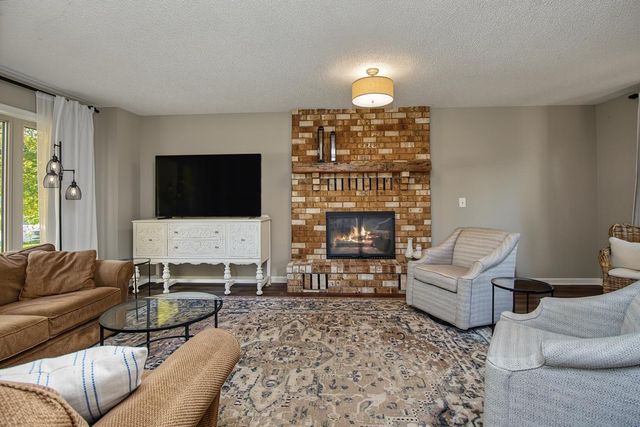 698 Ocala Lane, Mendota Heights, MN 55120