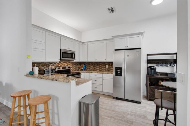 5450 Verona Drive P, Boynton Beach, FL 33437