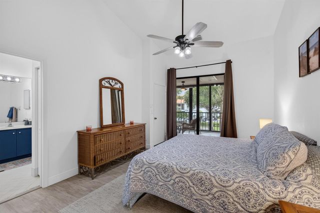 5450 Verona Drive P, Boynton Beach, FL 33437