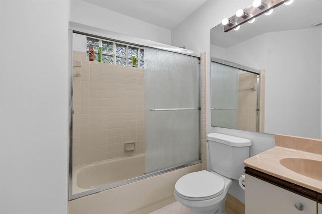 5450 Verona Drive P, Boynton Beach, FL 33437