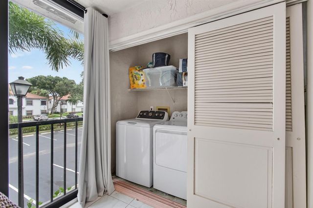 5450 Verona Drive P, Boynton Beach, FL 33437