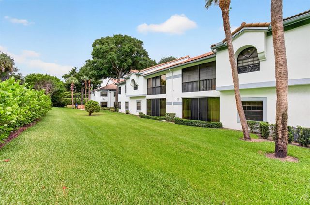 5450 Verona Drive P, Boynton Beach, FL 33437