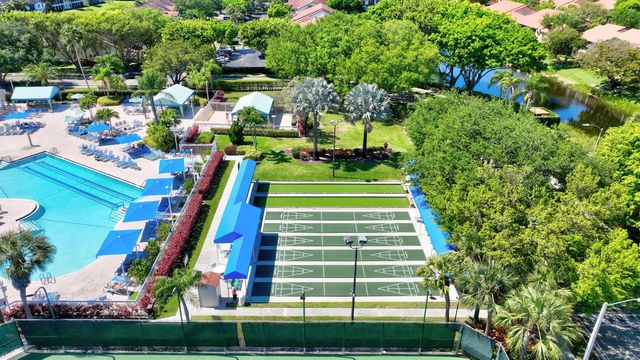 5450 Verona Drive P, Boynton Beach, FL 33437