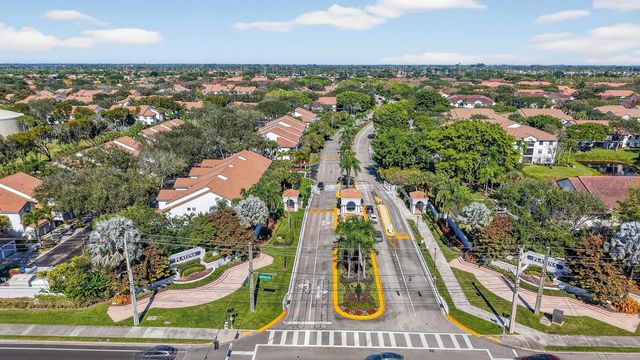 5450 Verona Drive P, Boynton Beach, FL 33437