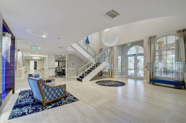 5450 Verona Drive P, Boynton Beach, FL 33437