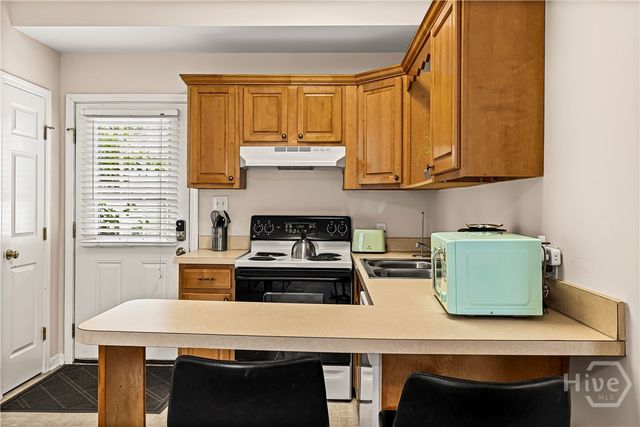 409 E Park Avenue, Savannah, GA 31401