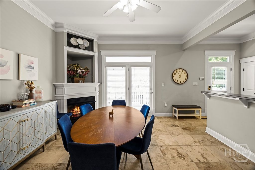 Image 12 of property listing at 409 E Park Avenue, Savannah, GA 31401