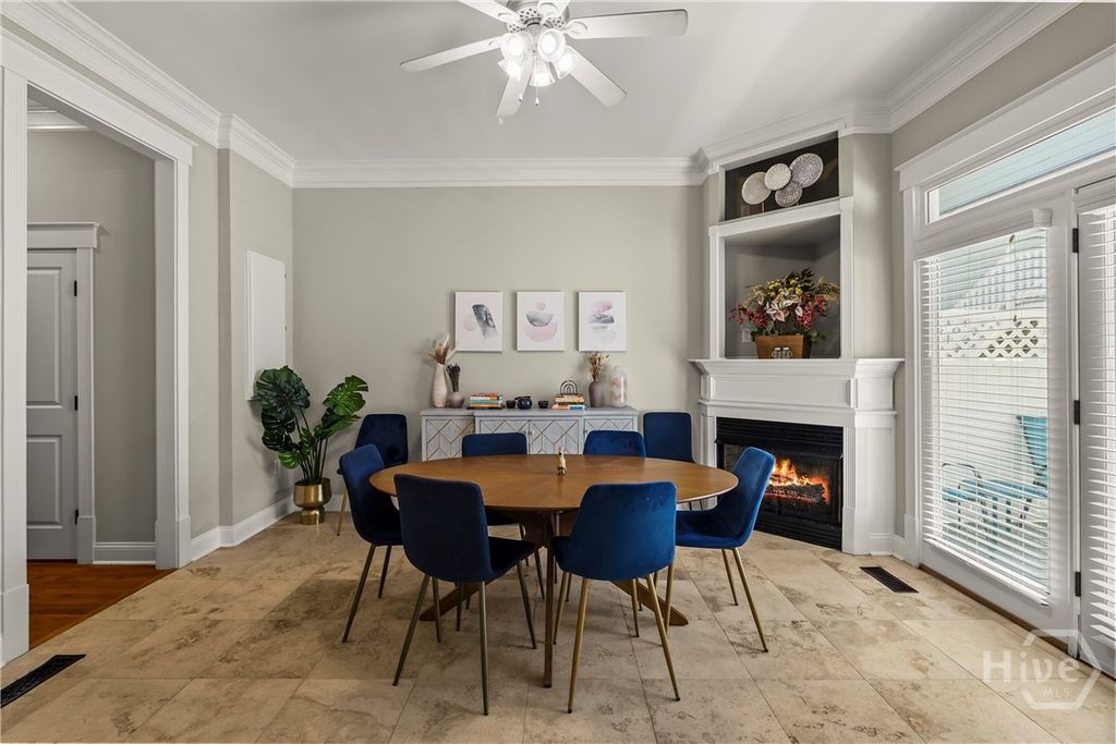 Image 14 of property listing at 409 E Park Avenue, Savannah, GA 31401